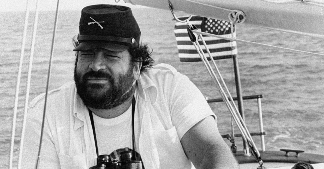 Bud Spencer, Schauspieler, am Ruder