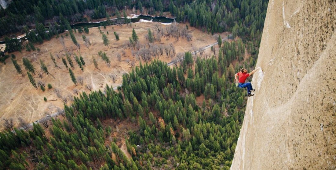 Durch die Wand 2018 Film Review